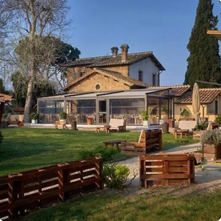 Гостевой дом Casale Traiano 3*