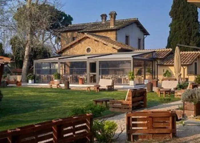 Гостевой дом Casale Traiano 3*